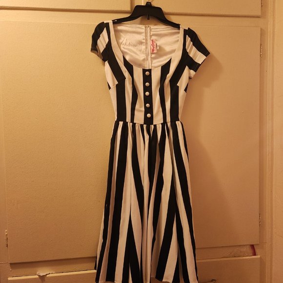 Pinup Couture Gena dress - Picture 4 of 4